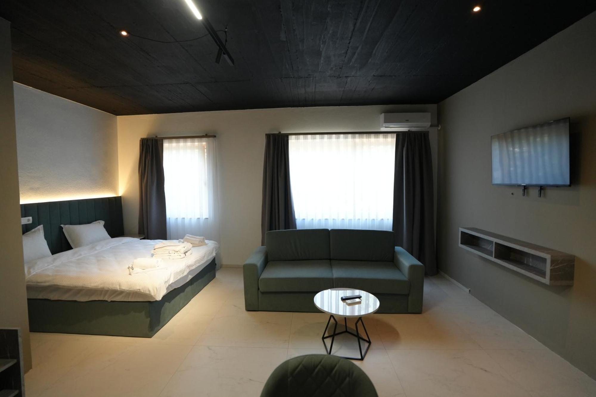 Biond Hotel Прізрен Номер фото